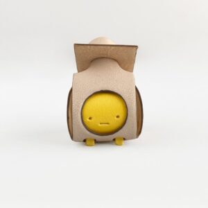 身を守る革のミニオブジェ【sisyu / ししゅ】（ベージュ×イエロー×ブラウン）