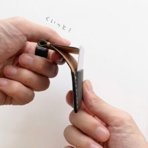 草木染め革丨薄型カードケース【quint/くいんと】ログウッド染め 手縫い 手染め 手作り