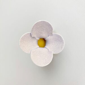 花にまぎれる革のミニオブジェ【moka / もか】(パープル×イエロー×ホワイト)